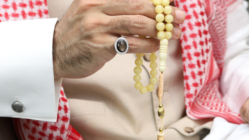 الكهرمان الطبيعي وأنواعه في طاد : دليلك لاختيار السبحة المناسبة