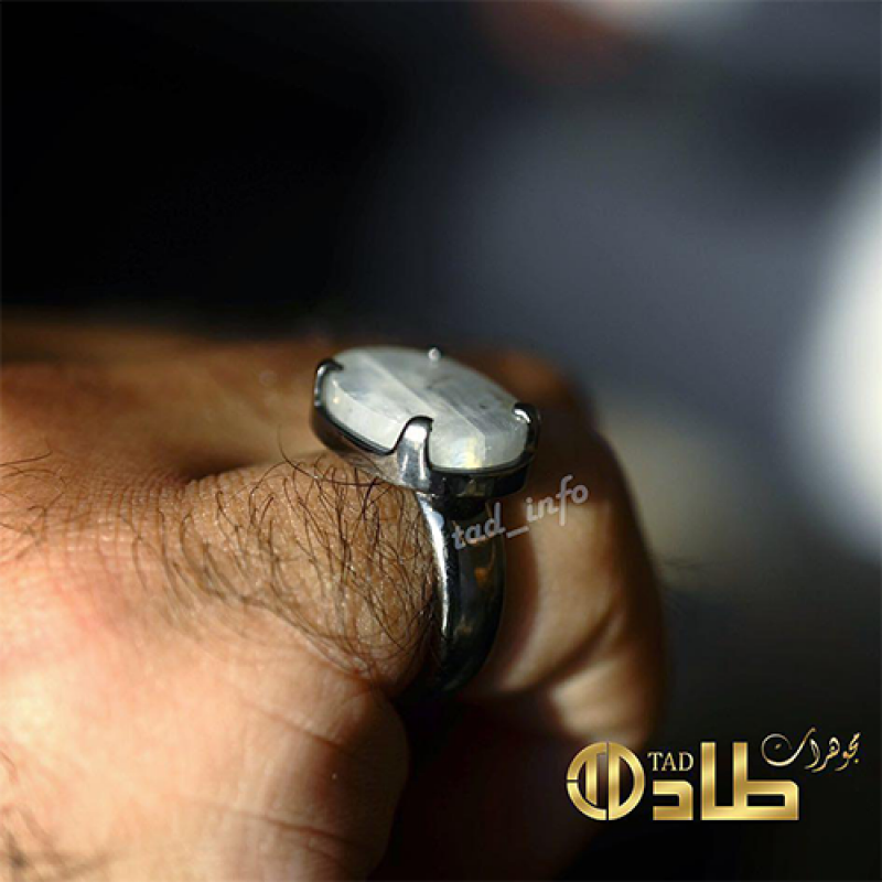 خاتم ملكي تفصيل بحجر القمر من الفضة عيار 925 | طاد